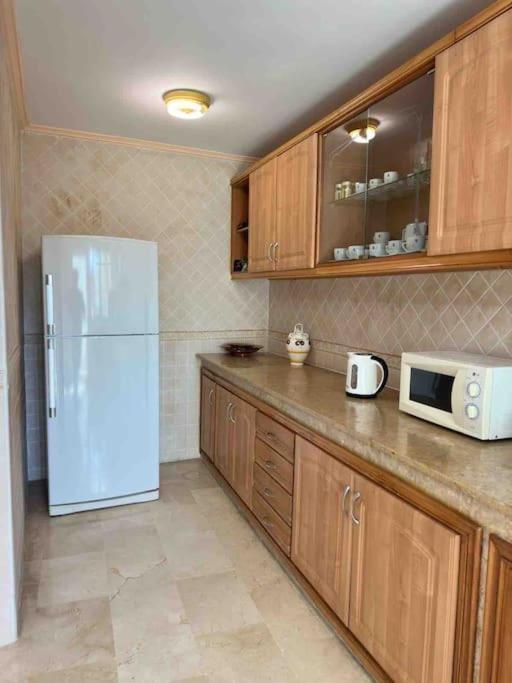 Luxueux Appartement Centre Et Plage & Wifi ! Tangier Bagian luar foto