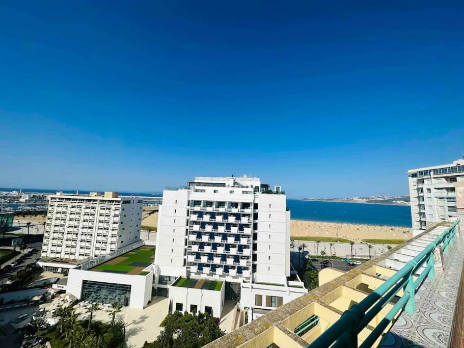 Luxueux Appartement Centre Et Plage & Wifi ! Tangier Bagian luar foto
