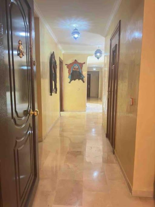 Luxueux Appartement Centre Et Plage & Wifi ! Tangier Bagian luar foto